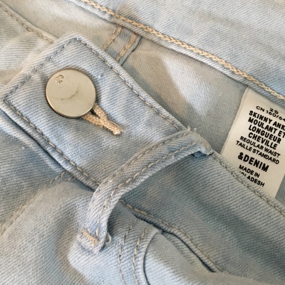 light blue skinny jeans - Picture 2 of 3